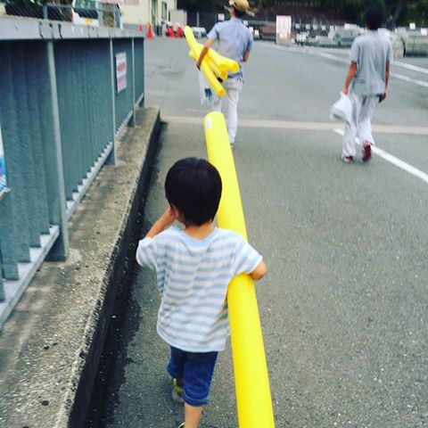 小さな助っ人くん、買い出しお手伝い