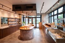 パンでアノー　登戸店を創りました